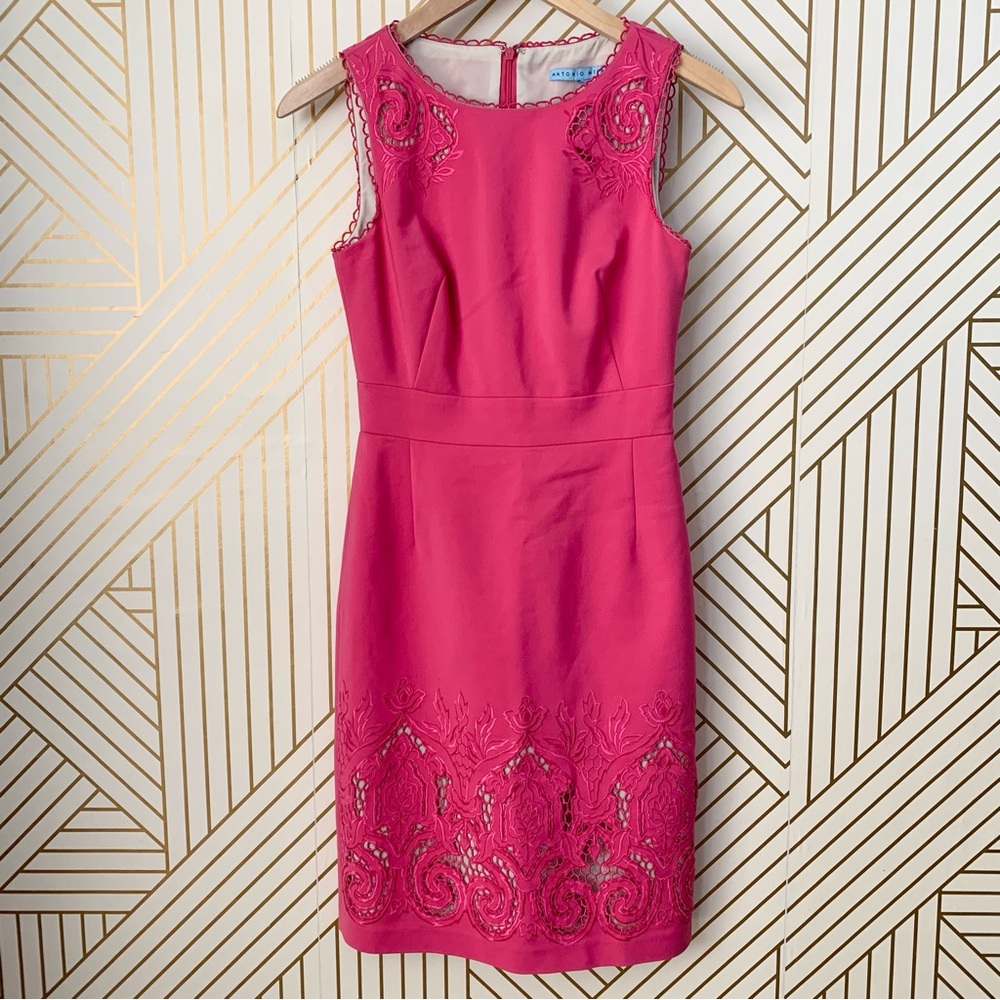 Antonio Melani Pink Embroidered eyelet Laser Cut
Out Sleeveless Sheath Dress 0